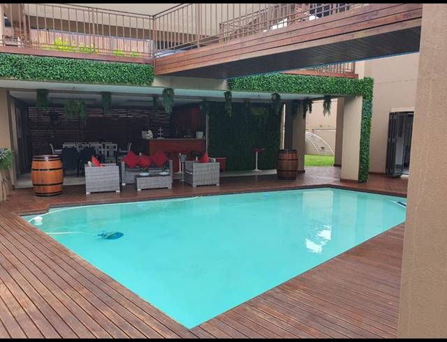 4 BEDROOM HOUSE FOR SALE IN IZINGA PARK